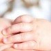membersihkan kencing bayi membersihkan kencing bayi